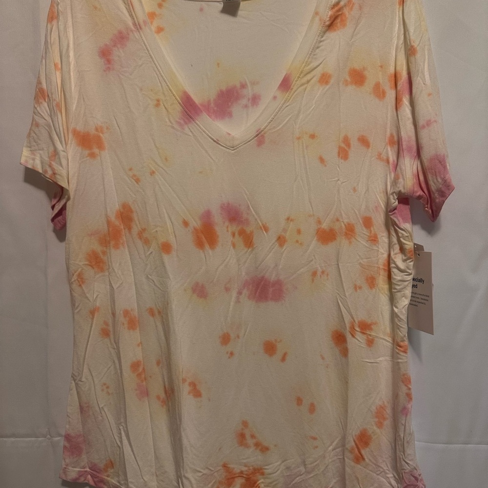 Old Navy Women's Tie-Dye V-Neck Tee - Orange and Pink - Picture 2 of 8